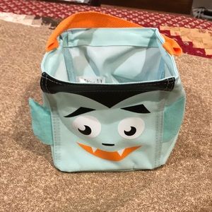 New Thirtyone kids Halloween tote.